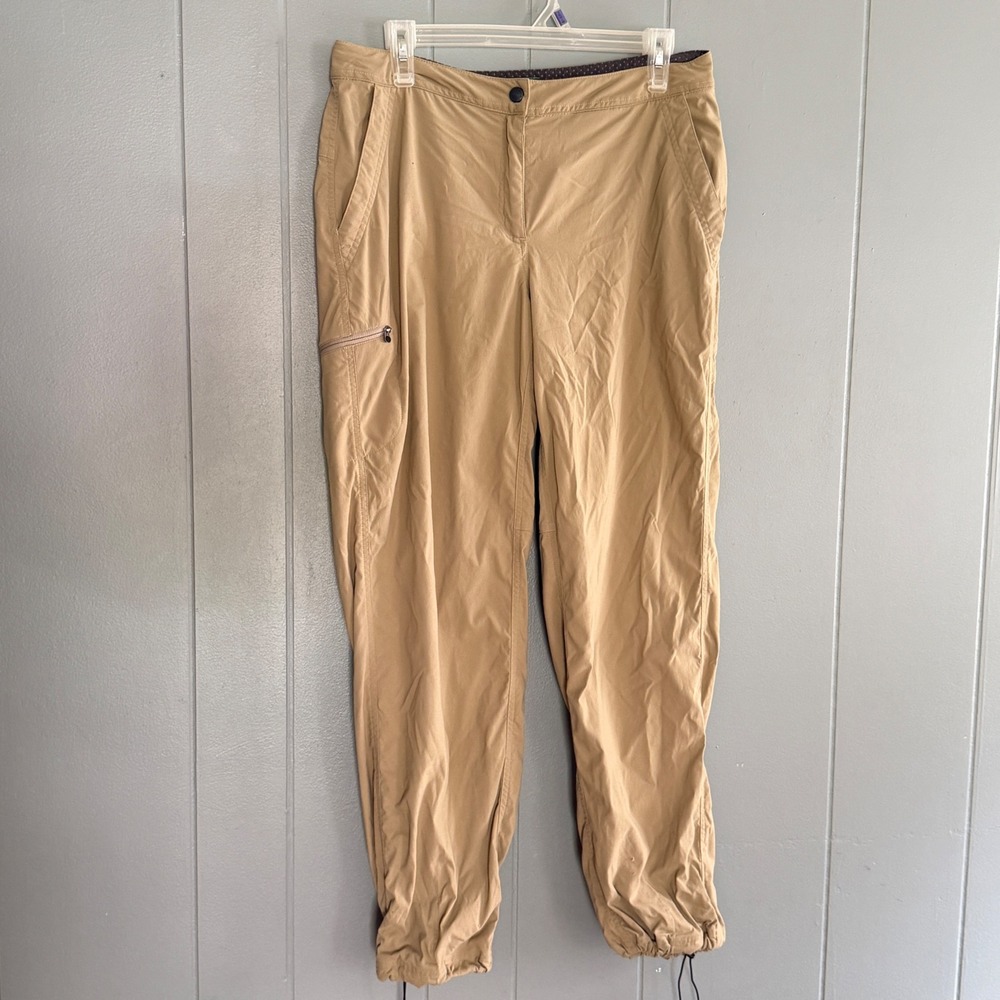 LL Bean Women's 12 Khaki Nylon Cargo Hiking Pants Tan Quick Dry Outdoor Gorpcore